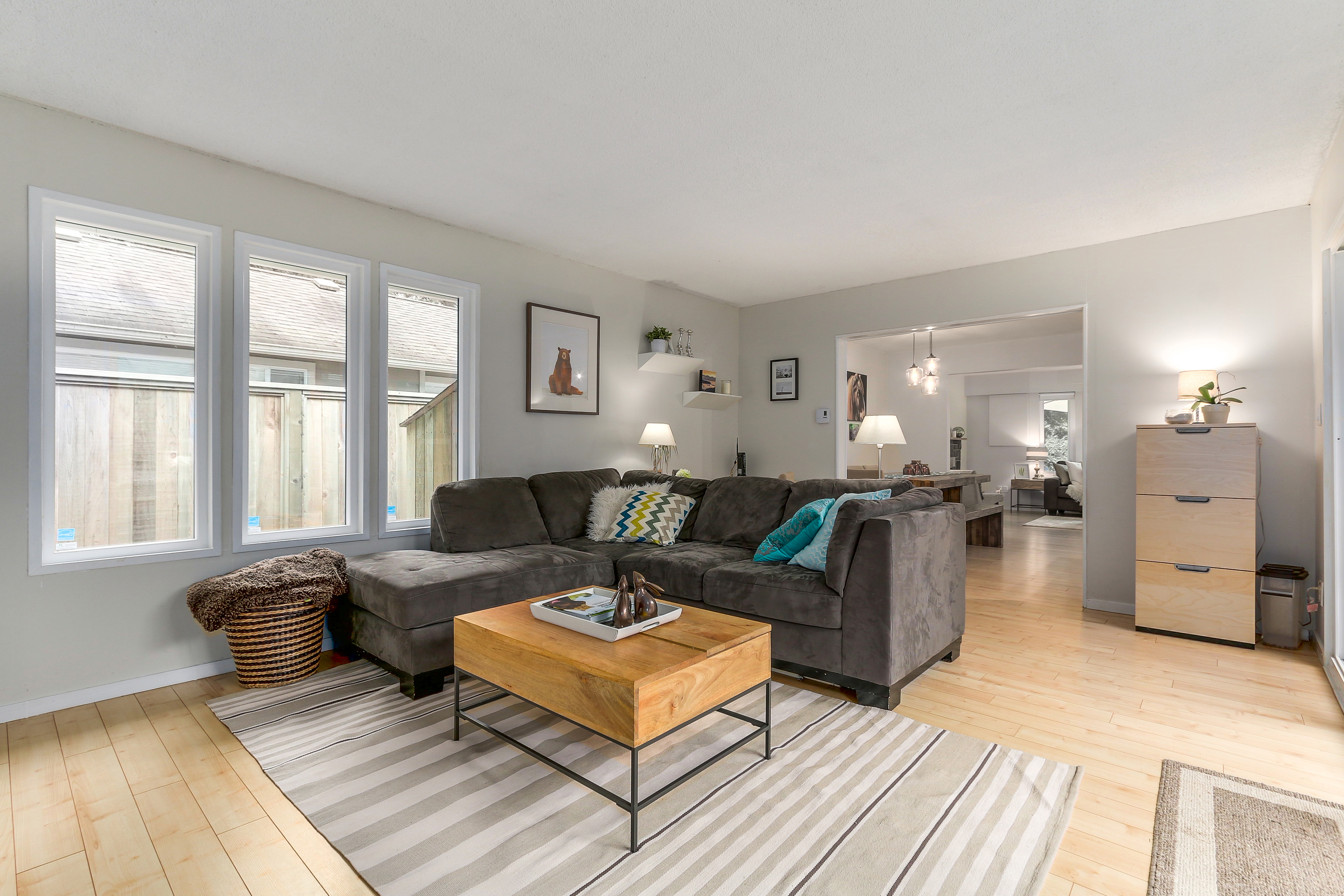 2062 Riverside Drive , North Vancouver, BC 12