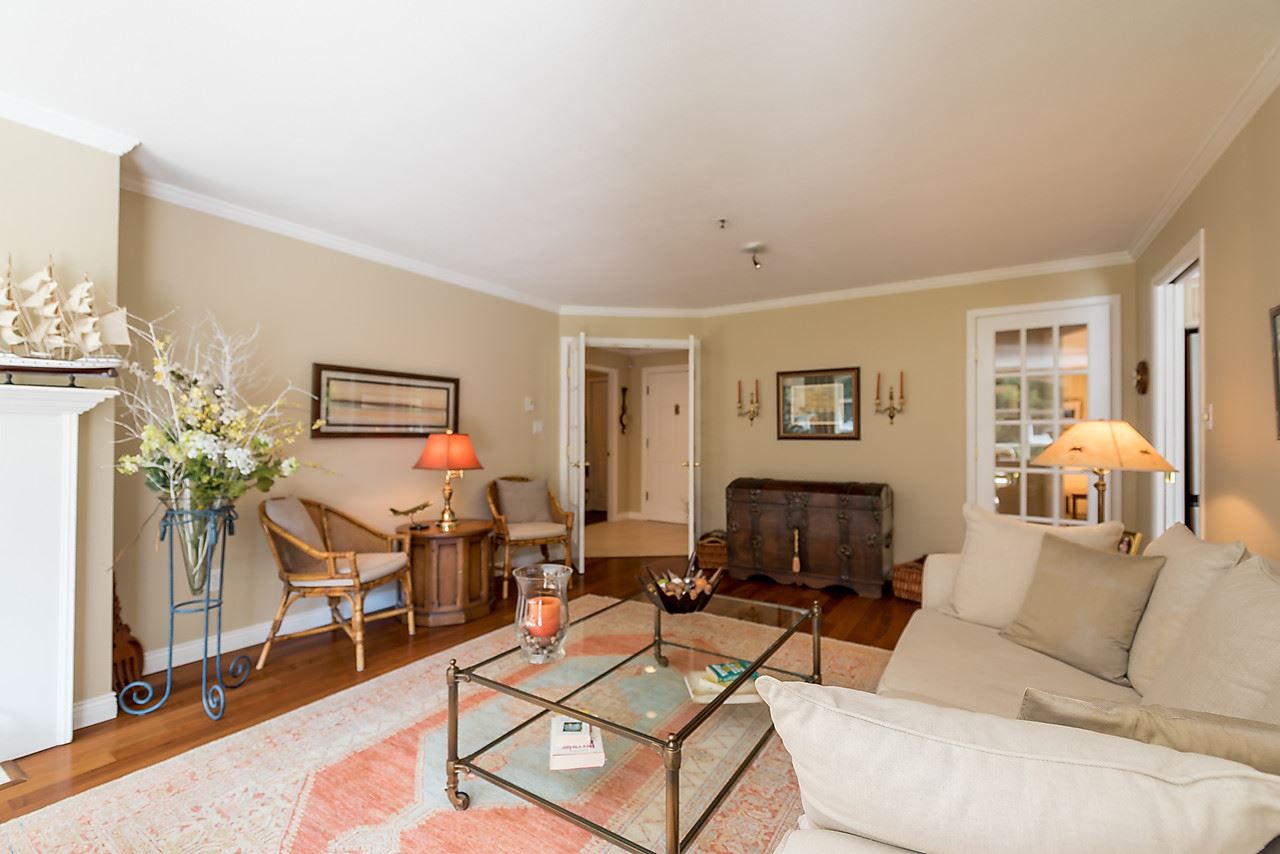 102 3377 CAPILANO Crescent North Vancouver 4