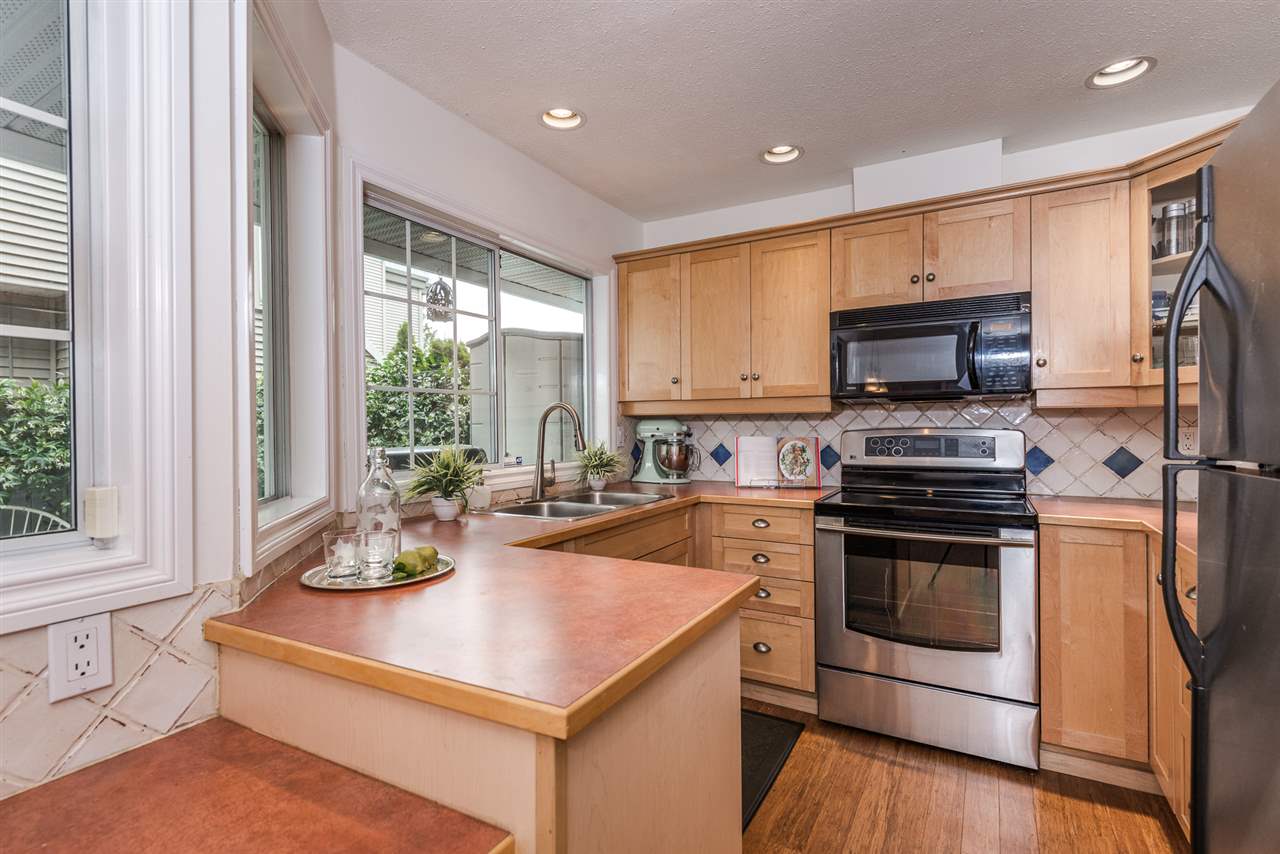 116 216 E 6TH Street North Vancouver 8