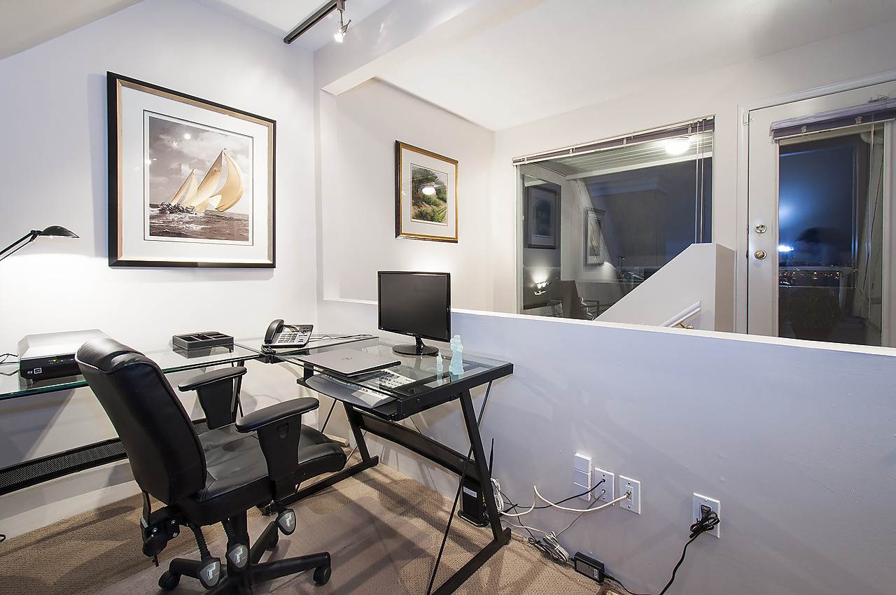 102 216 E 6TH Street North Vancouver 5