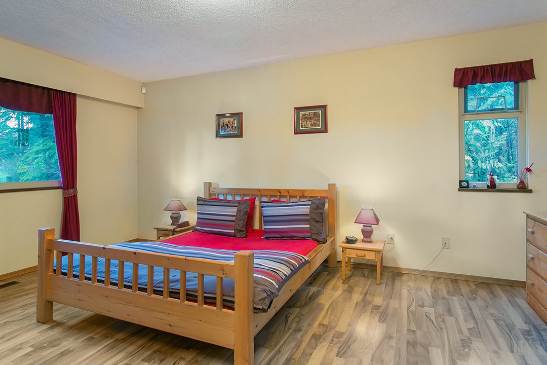 2297 BOWSER AVENUE North Vancouver 7