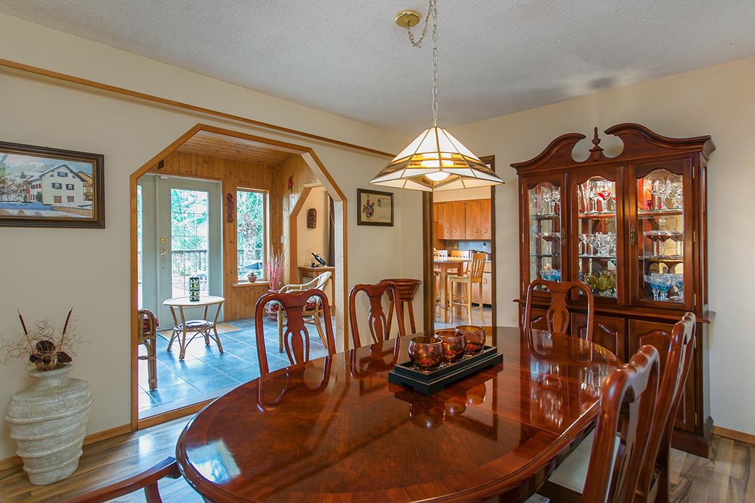 2297 BOWSER AVENUE North Vancouver 4