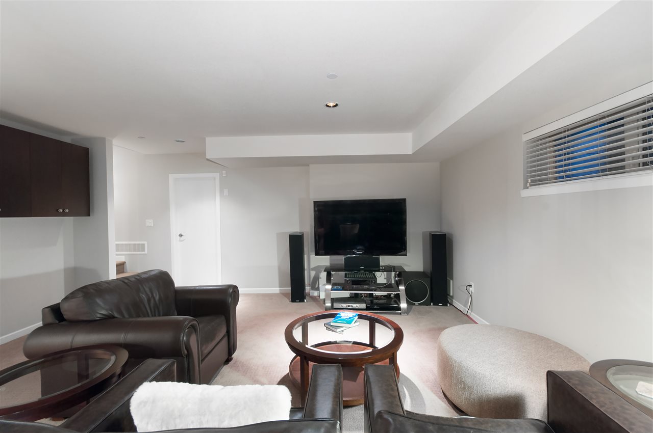 28 3750 EDGEMONT Boulevard North Vancouver 4