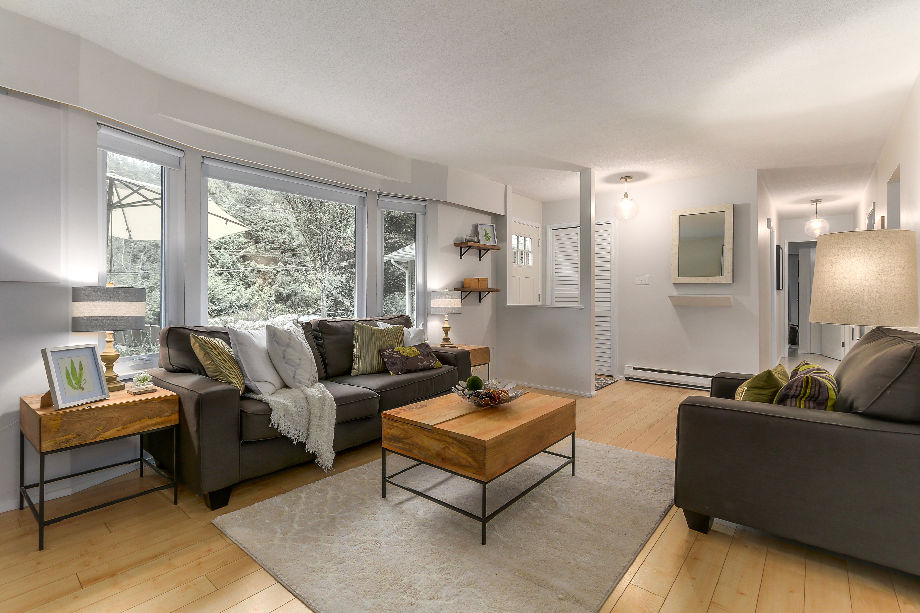 2062 Riverside Drive , North Vancouver, BC 4