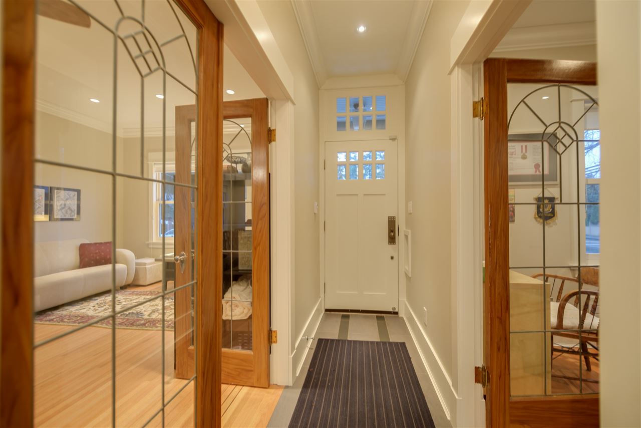 1299 FREDERICK ROAD North Vancouver 10