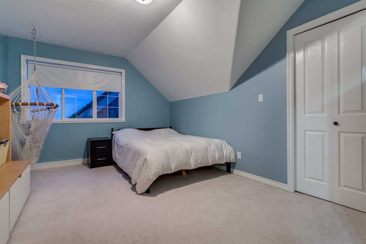 3750 ST. PAULS Avenue North Vancouver 8