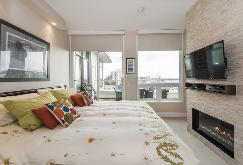 509 210 W 13th Street North Vancouver 3