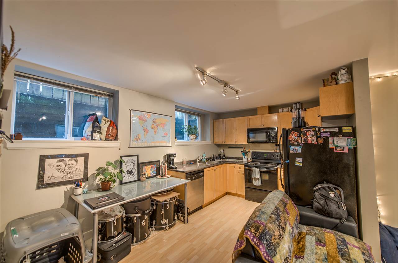 2408 GEORGE Street North Vancouver 7