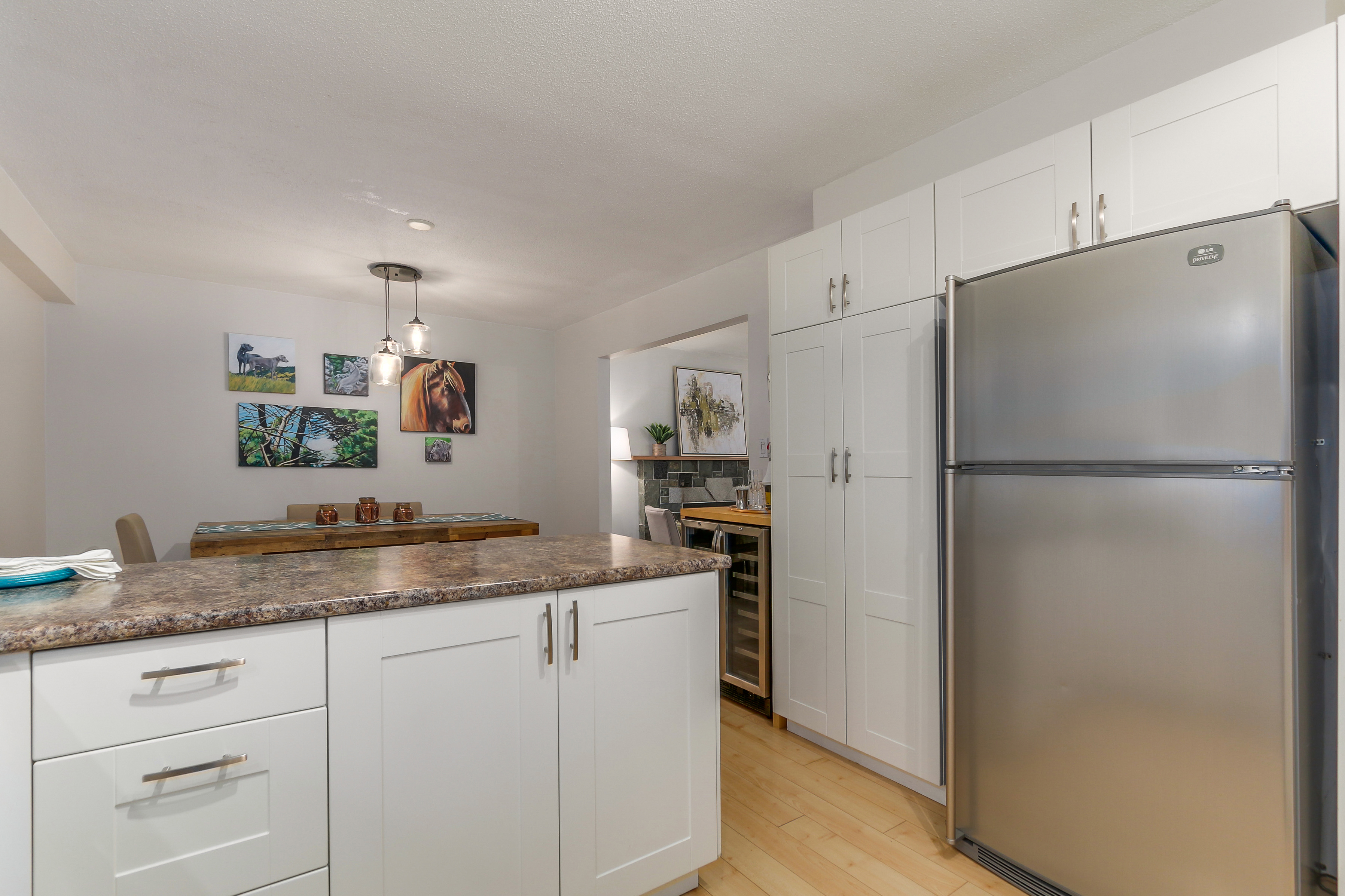 2062 Riverside Drive , North Vancouver, BC 9