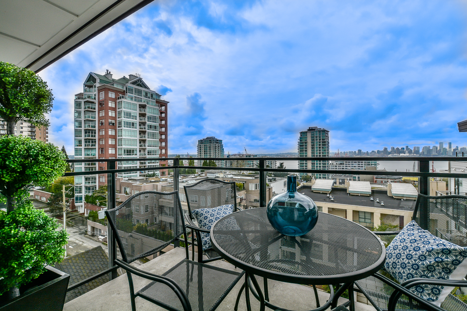PH501 - 111 E 3rd Street 13