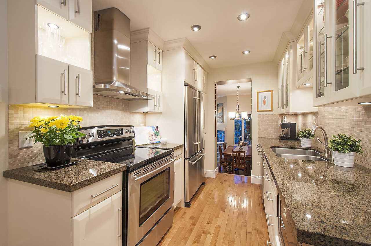 102 216 E 6TH Street North Vancouver 10