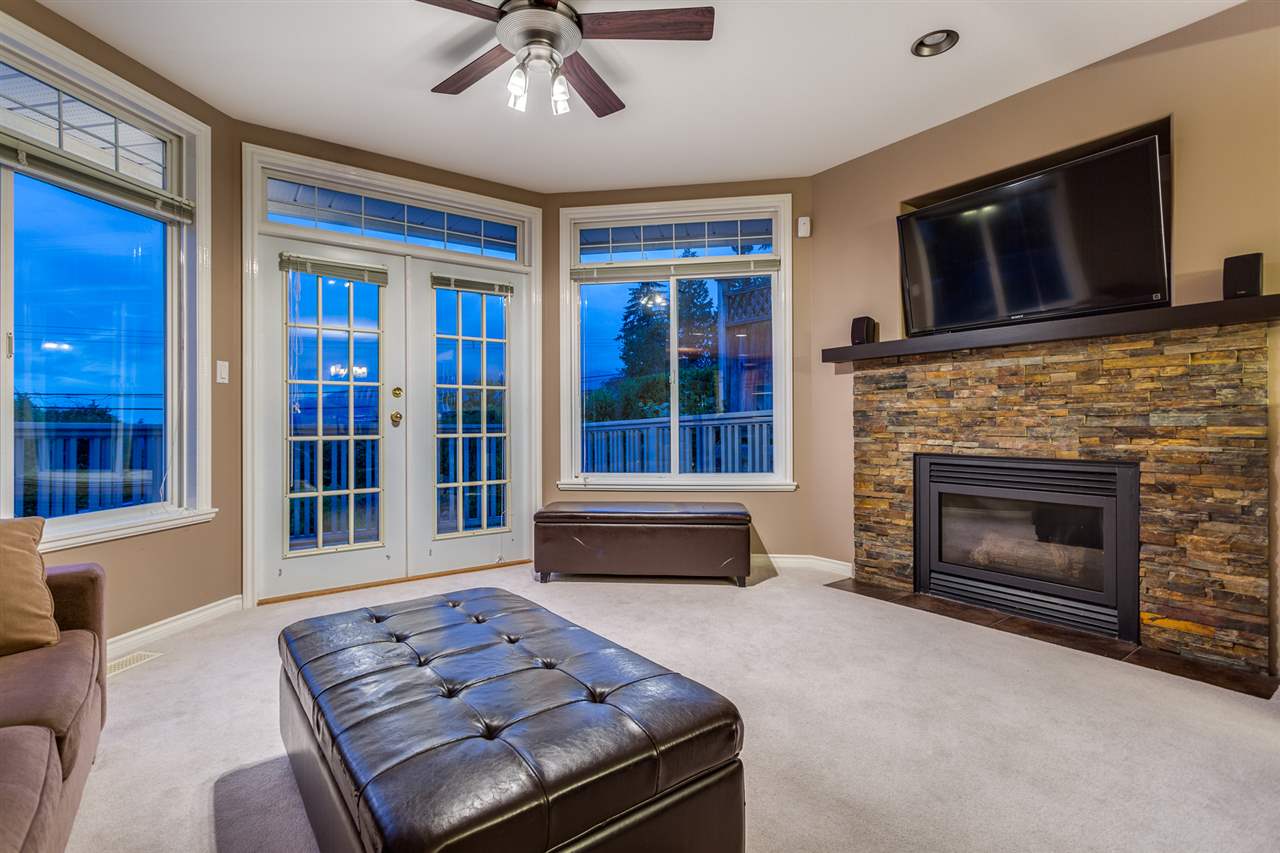3750 ST. PAULS Avenue North Vancouver 13