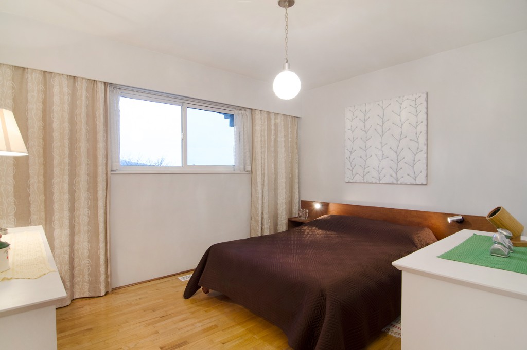 51 N SEA Avenue Burnaby 14