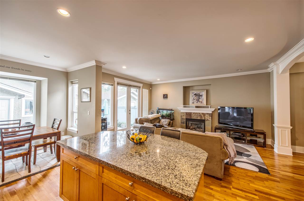 2408 GEORGE Street North Vancouver 15