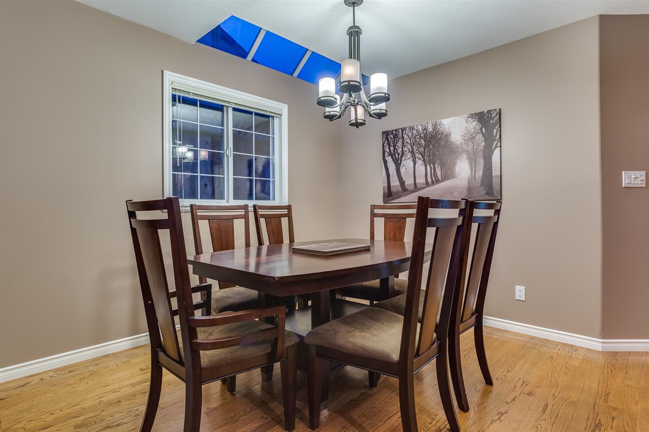 3750 ST. PAULS Avenue North Vancouver 14