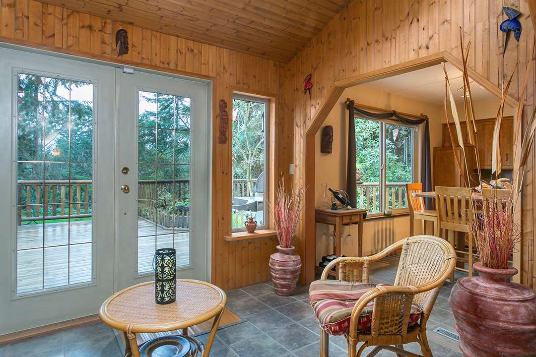 2297 BOWSER AVENUE North Vancouver 8
