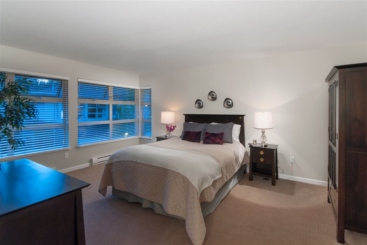 28 3750 EDGEMONT Boulevard North Vancouver 13