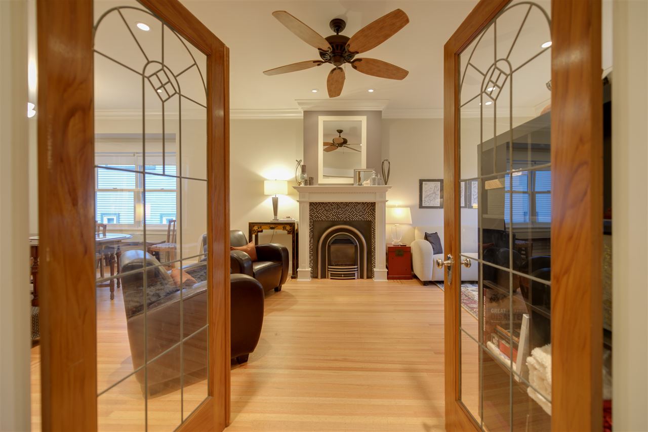 1299 FREDERICK ROAD North Vancouver 19