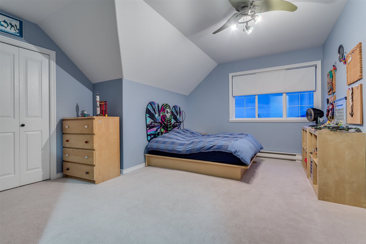 3750 ST. PAULS Avenue North Vancouver 16