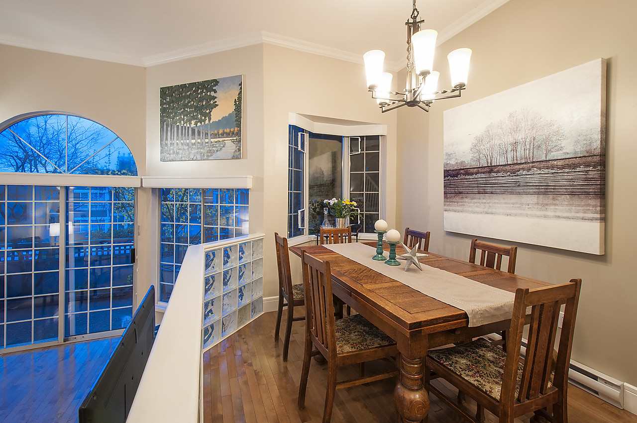 102 216 E 6TH Street North Vancouver 16