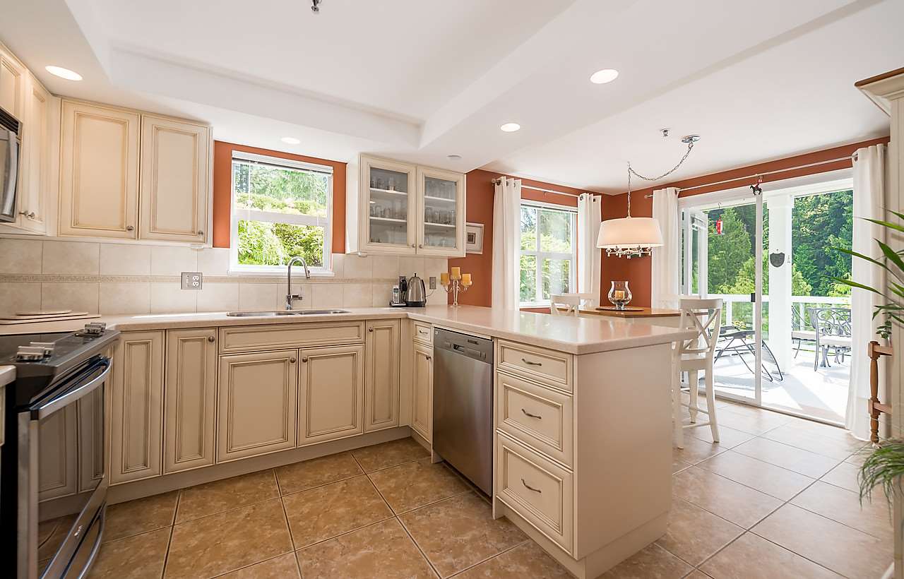 102 3377 CAPILANO Crescent North Vancouver 15