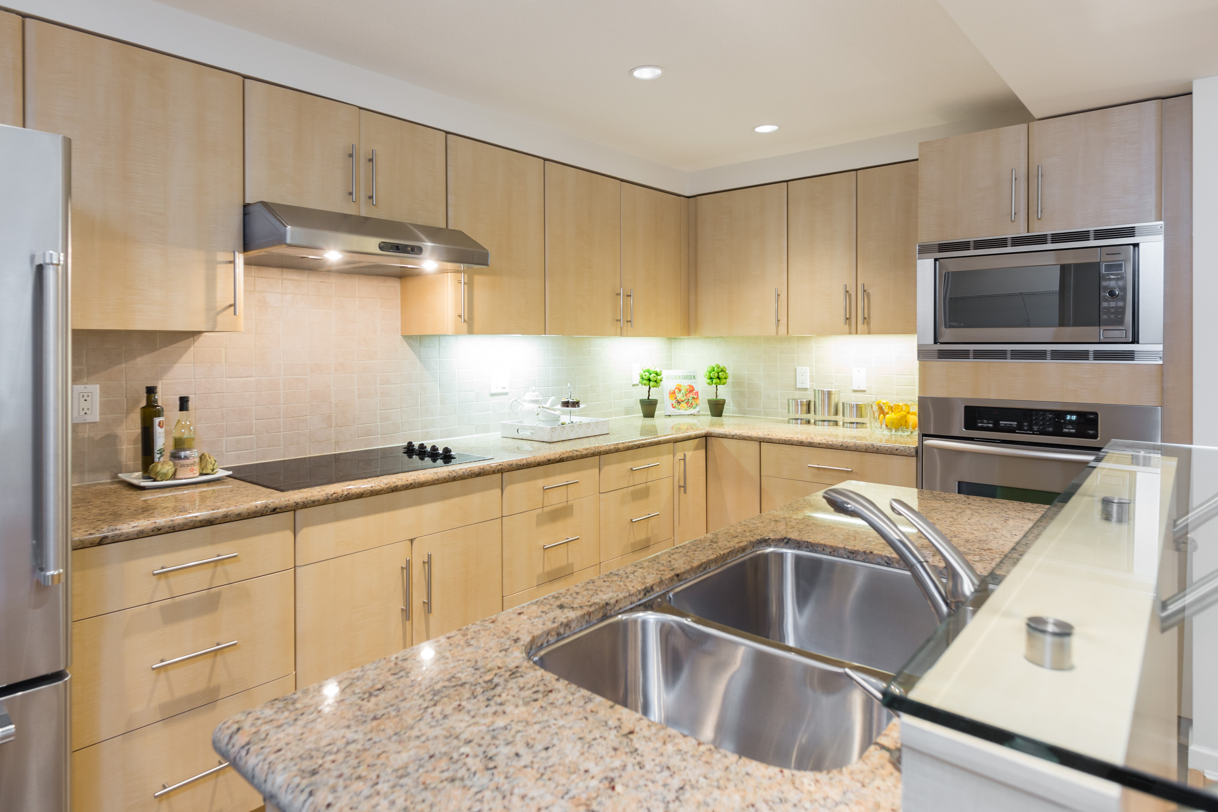101-3750 Edgemont Boulevard, North Vancouver 14
