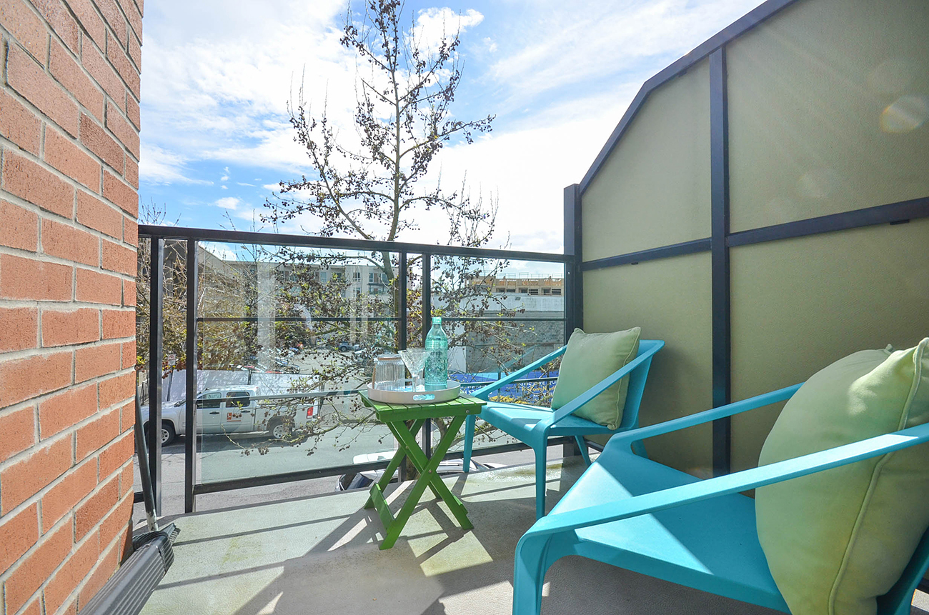 15 728 W 14th Street, North 23