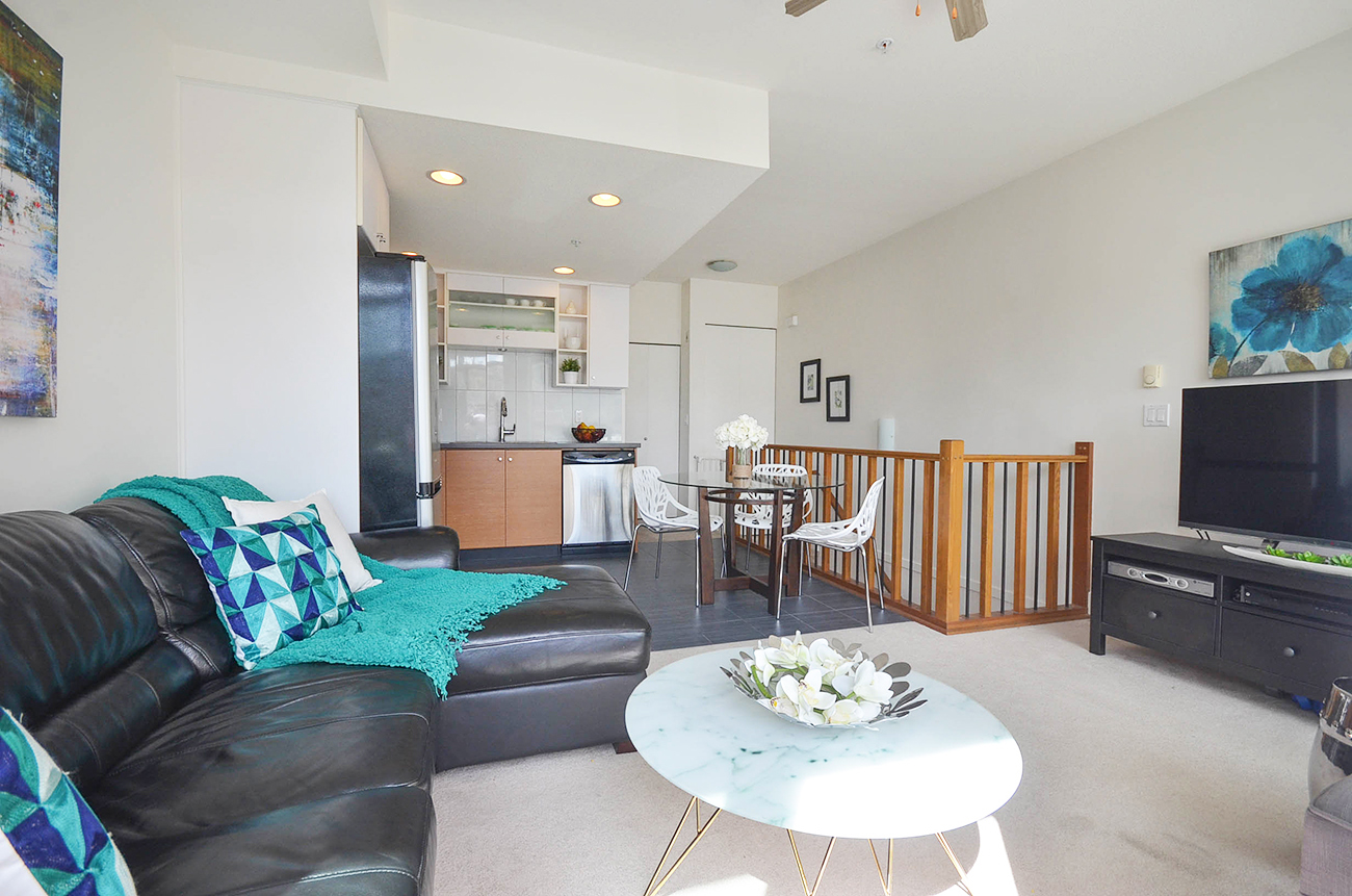 15 728 W 14th Street, North 17