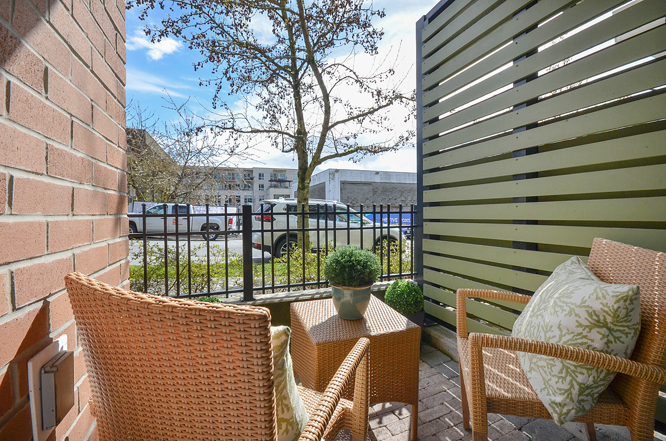 15 728 W 14th Street, North 5