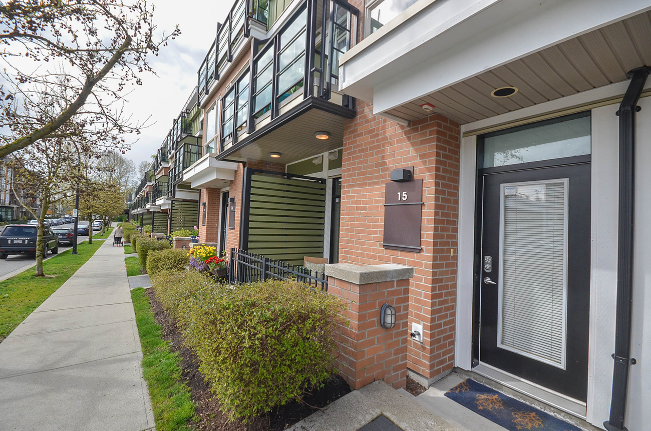 15 728 W 14th Street, North 3