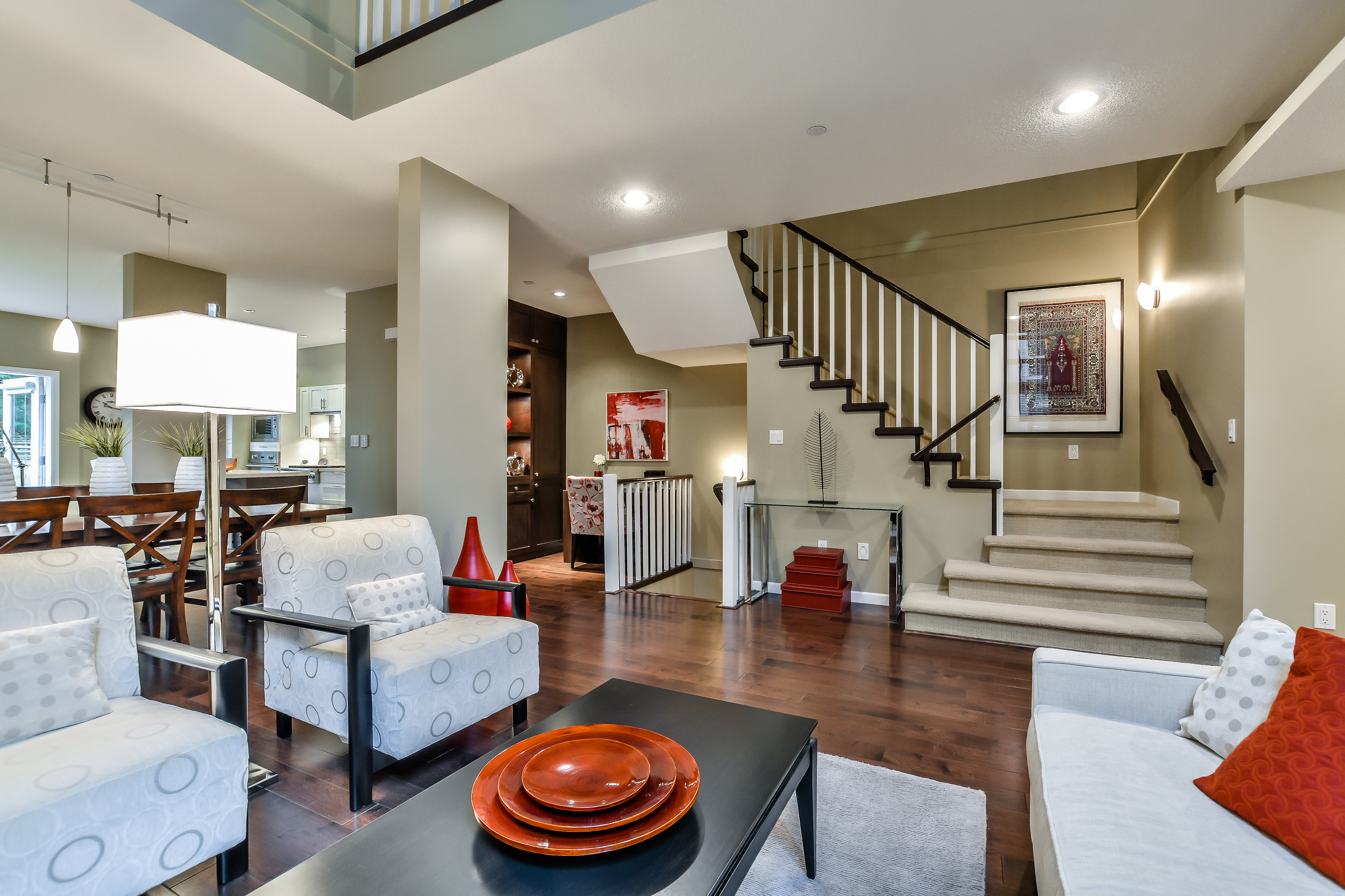 2-3750 Edgemont Boulevard, North Vancouver 3