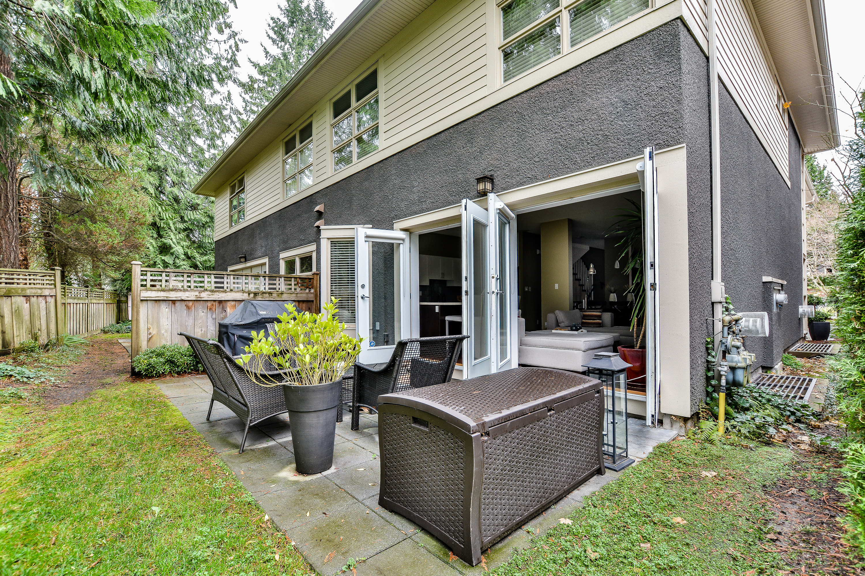 2-3750 Edgemont Boulevard, North Vancouver 23