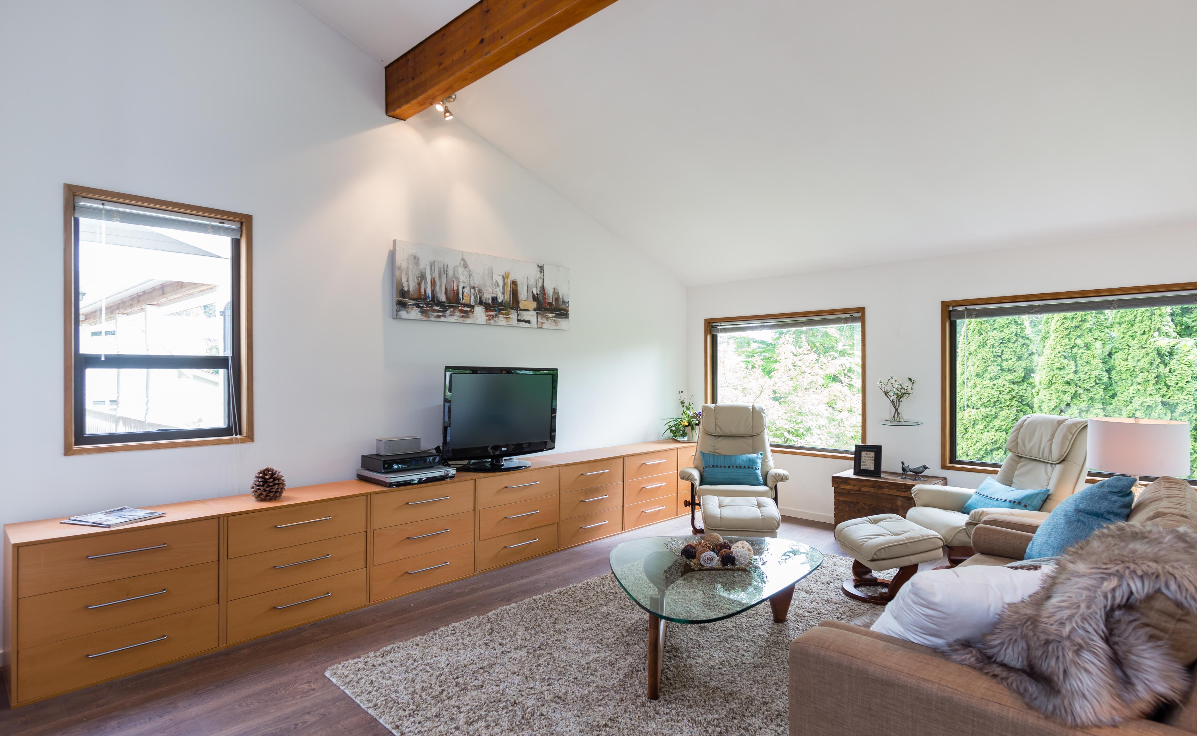 304 E 21st Street, North Vancouver 9