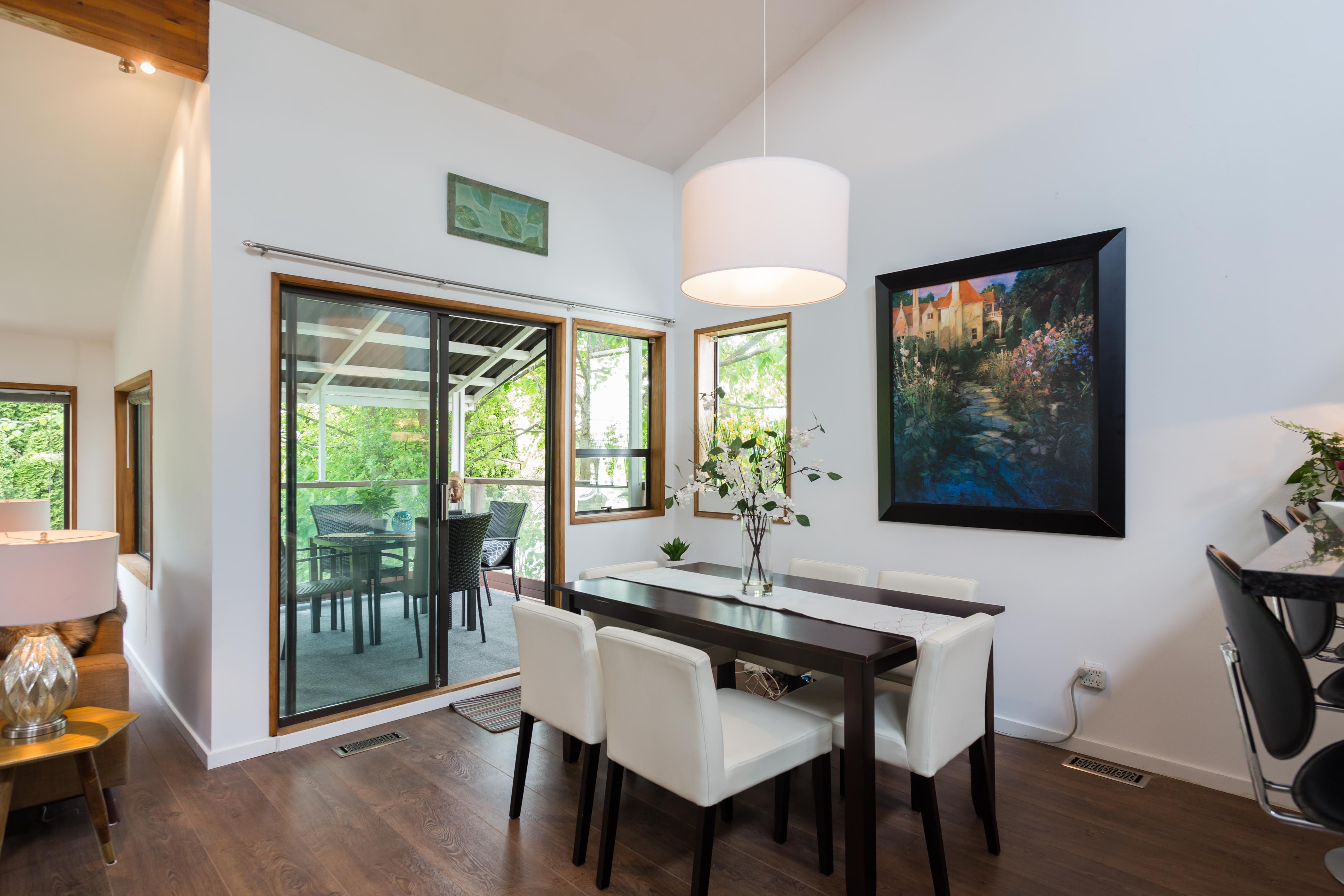 304 E 21st Street, North Vancouver 8