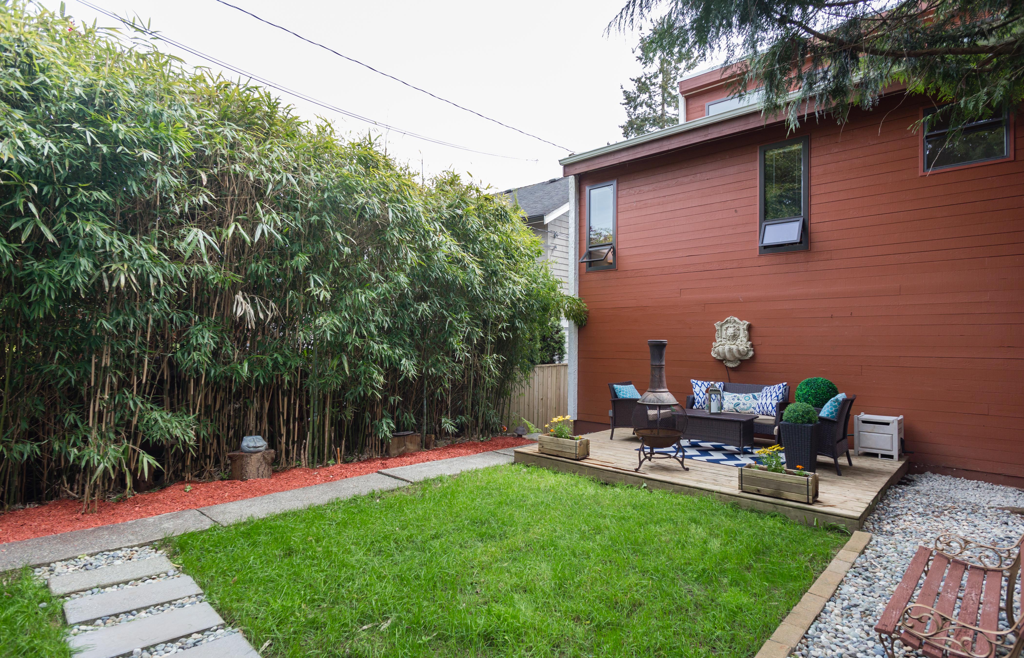 304 E 21st Street, North Vancouver 17