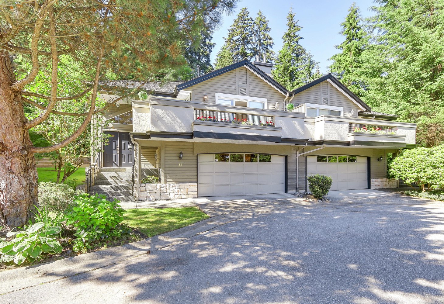 11 - 1900 Indian River Crescent, North Vancouver