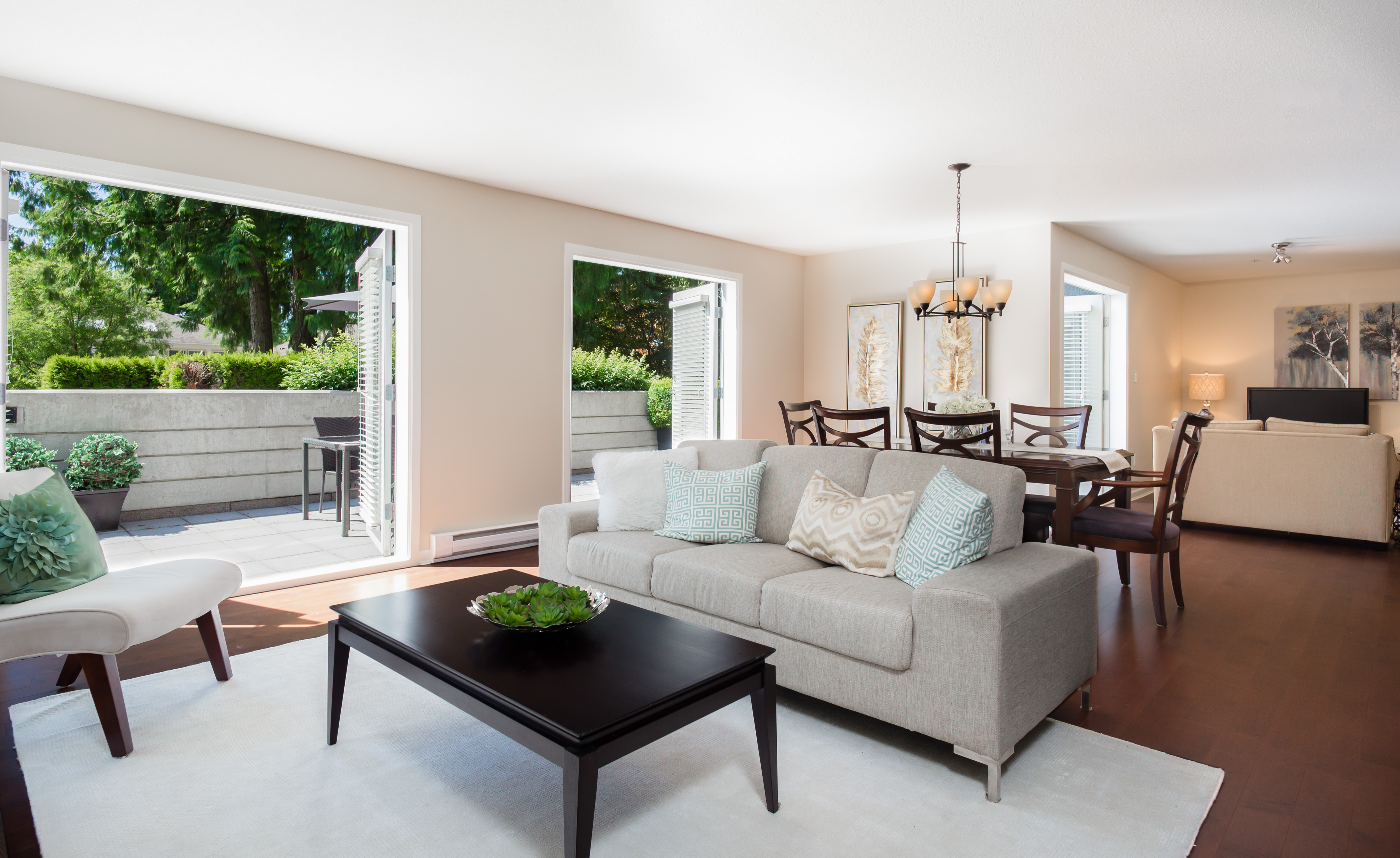 108 3750 Edgemont Boulevard 24