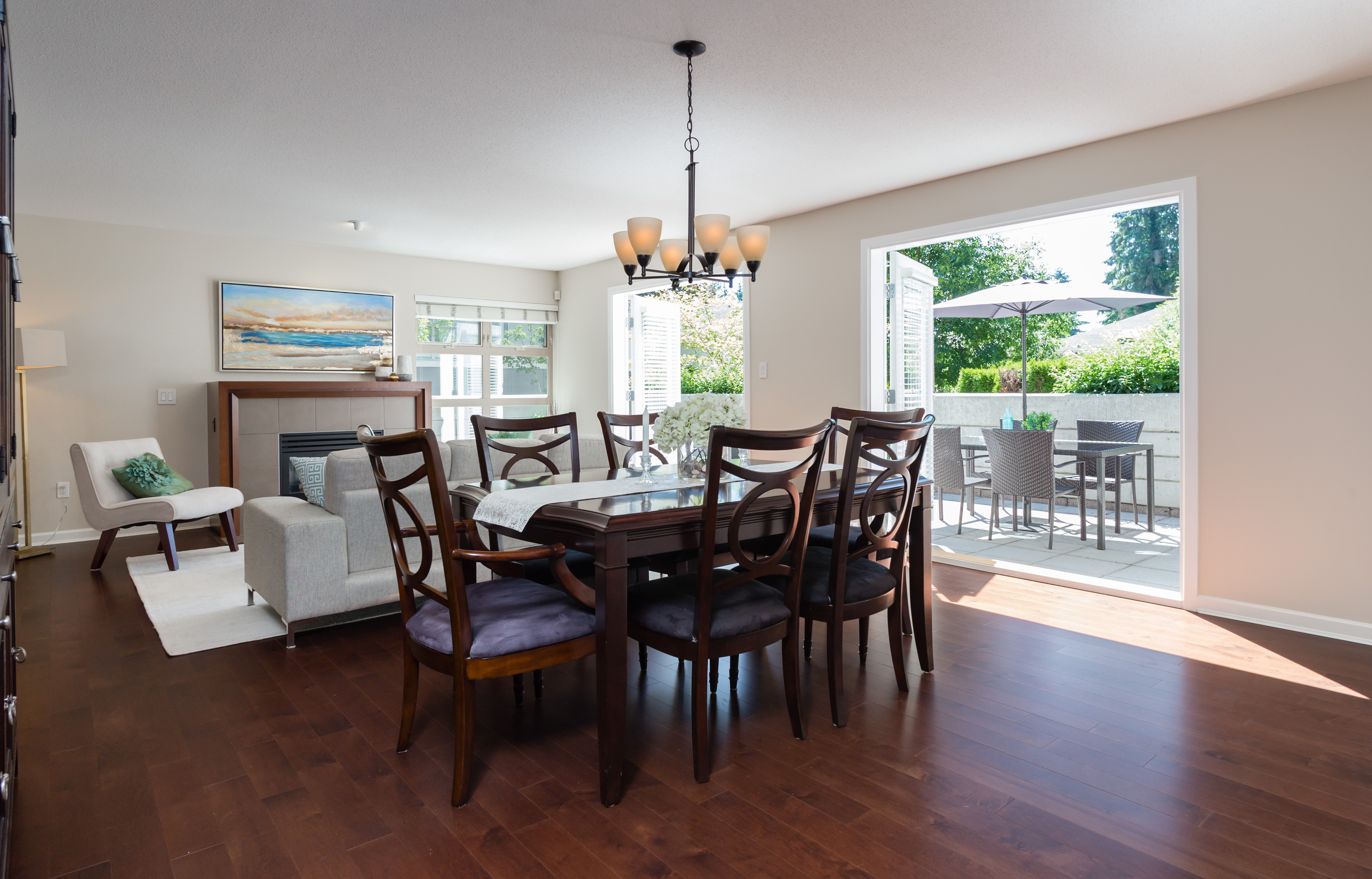 108 3750 Edgemont Boulevard 25