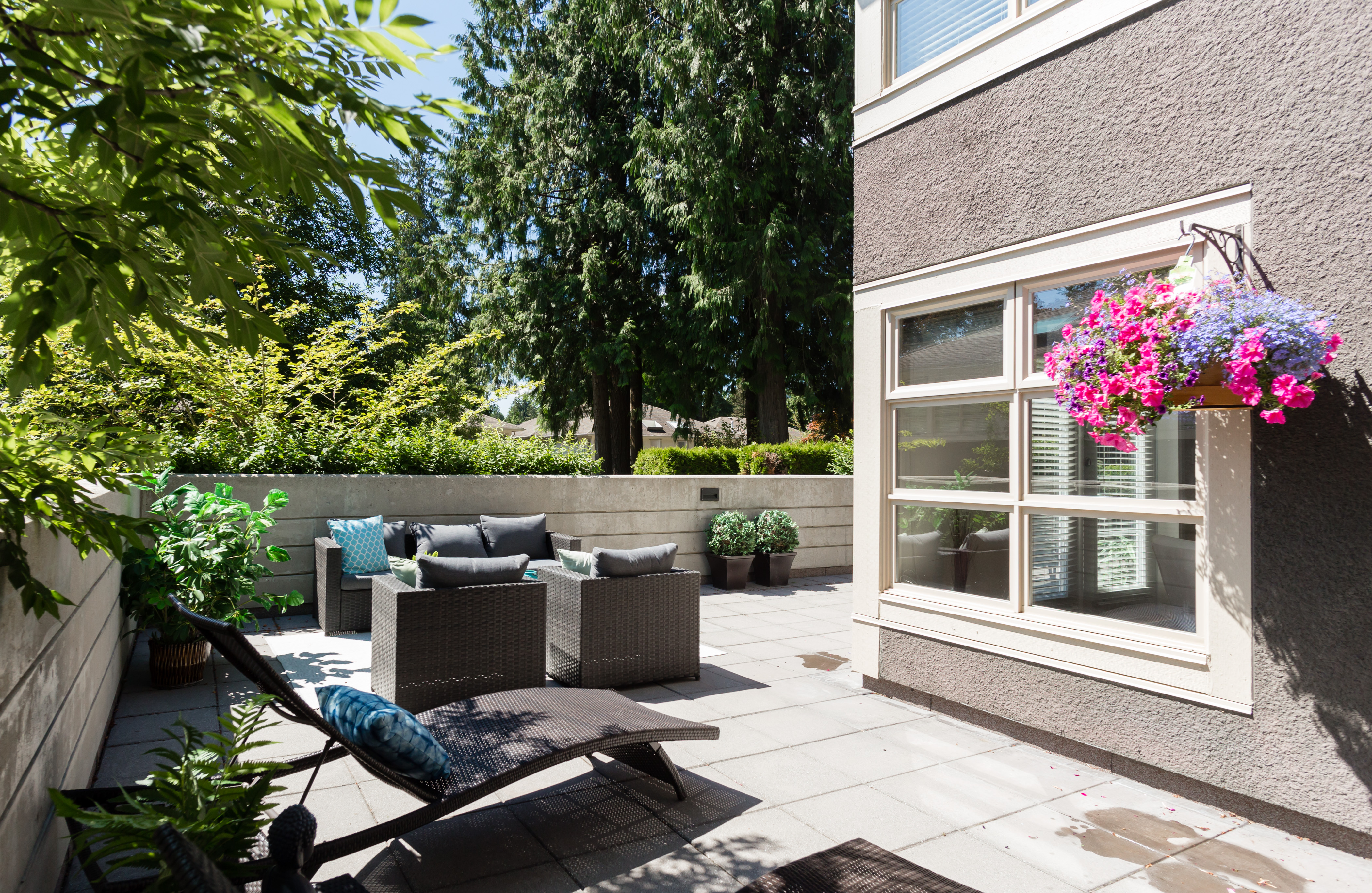 108 3750 Edgemont Boulevard 26