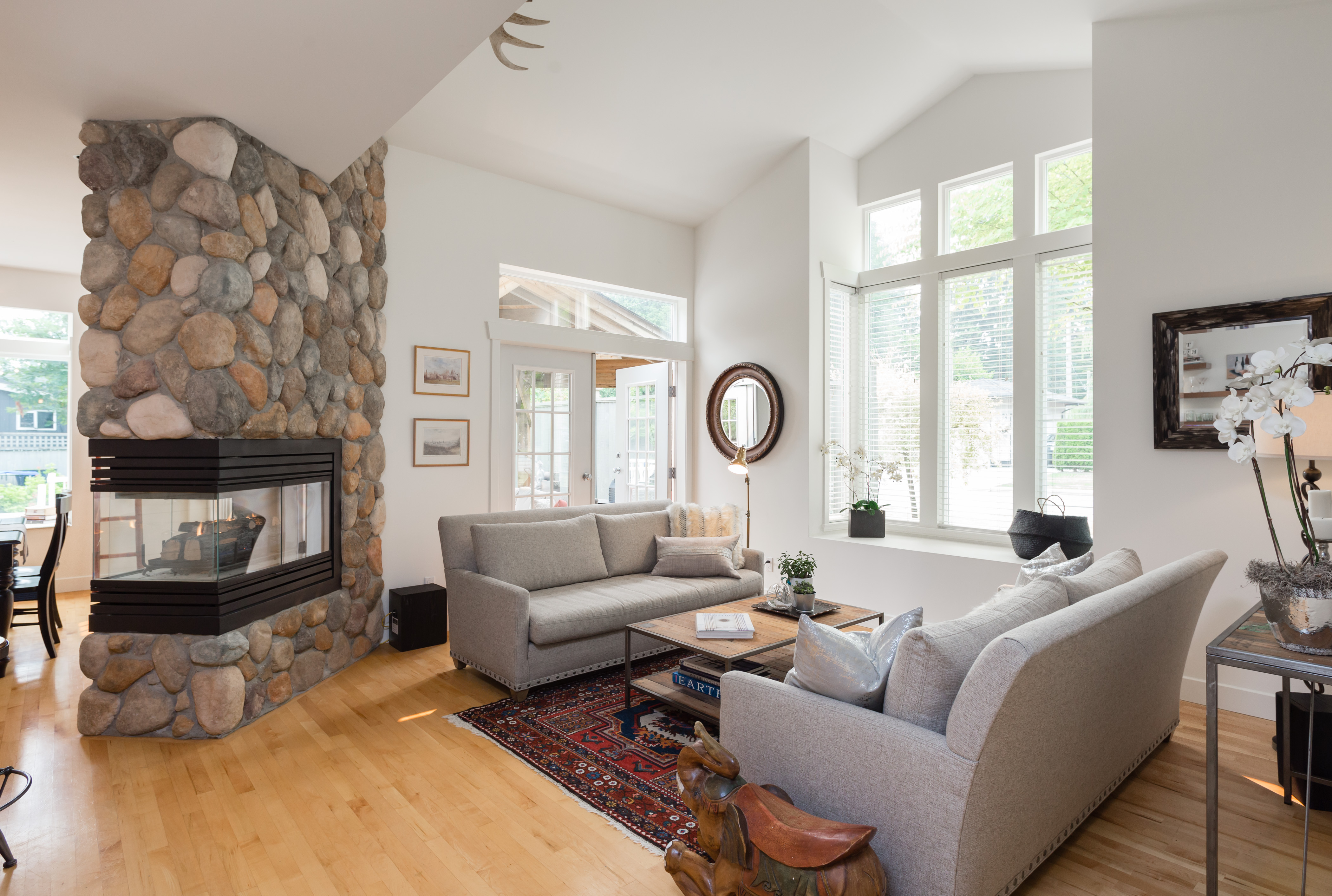 4878 Belvedere Drive, North Vancouver
