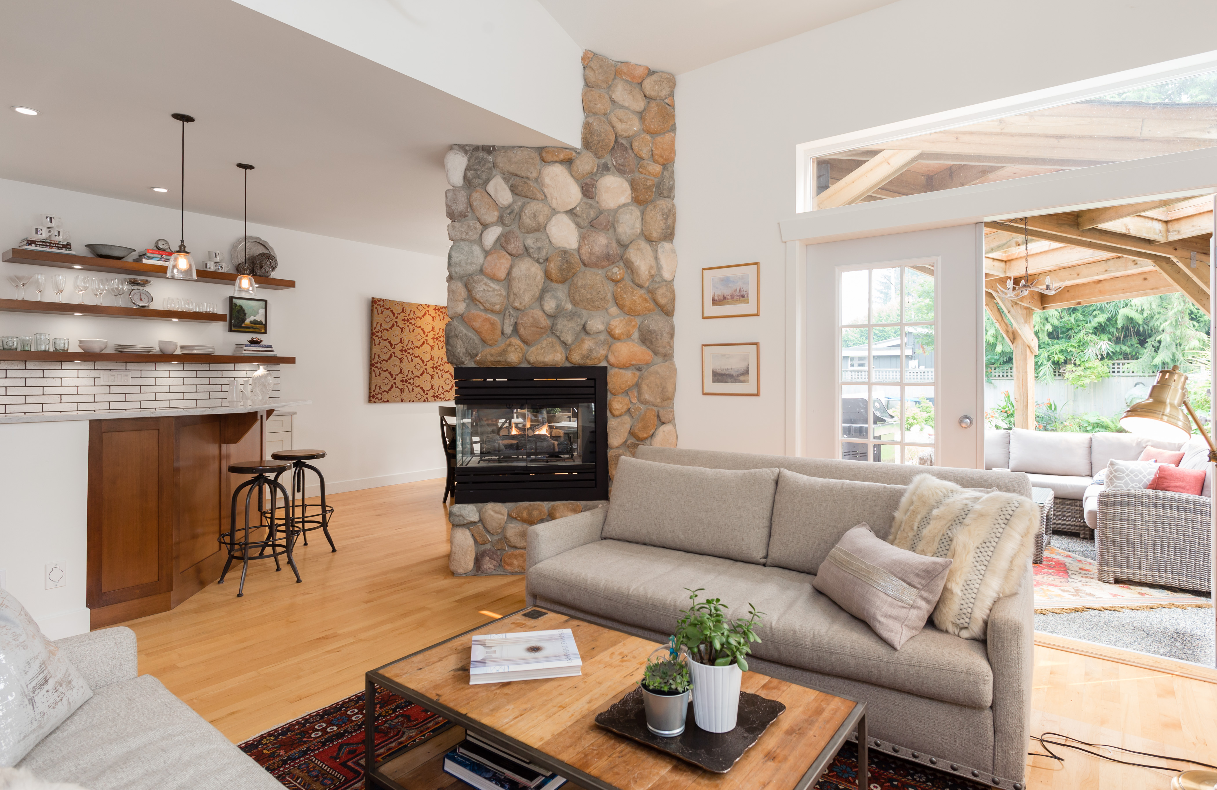 4878 Belvedere Drive, North Vancouver 6