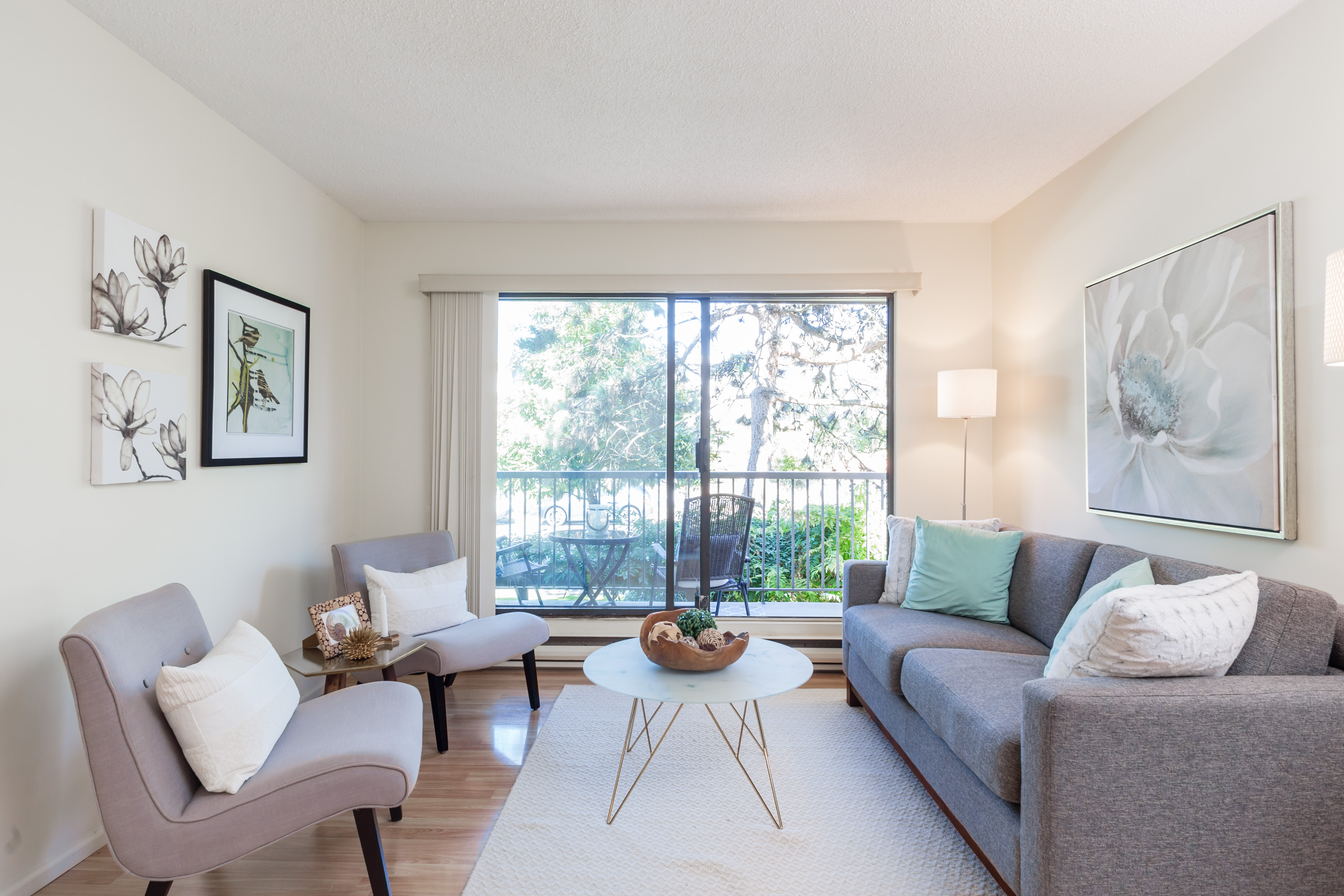 202-251 W 4th Street, North Vancouver 2