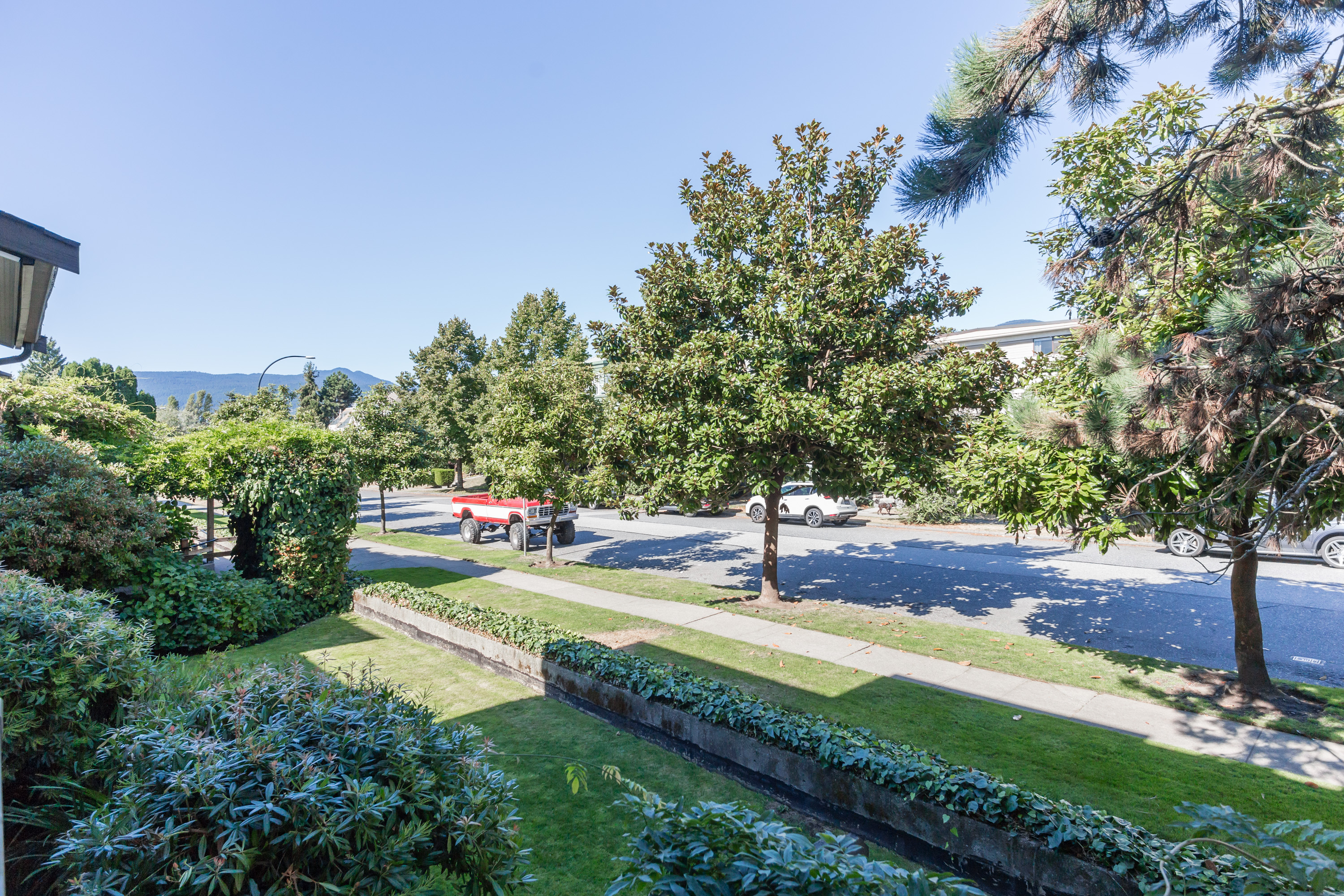 202-251 W 4th Street, North Vancouver 18