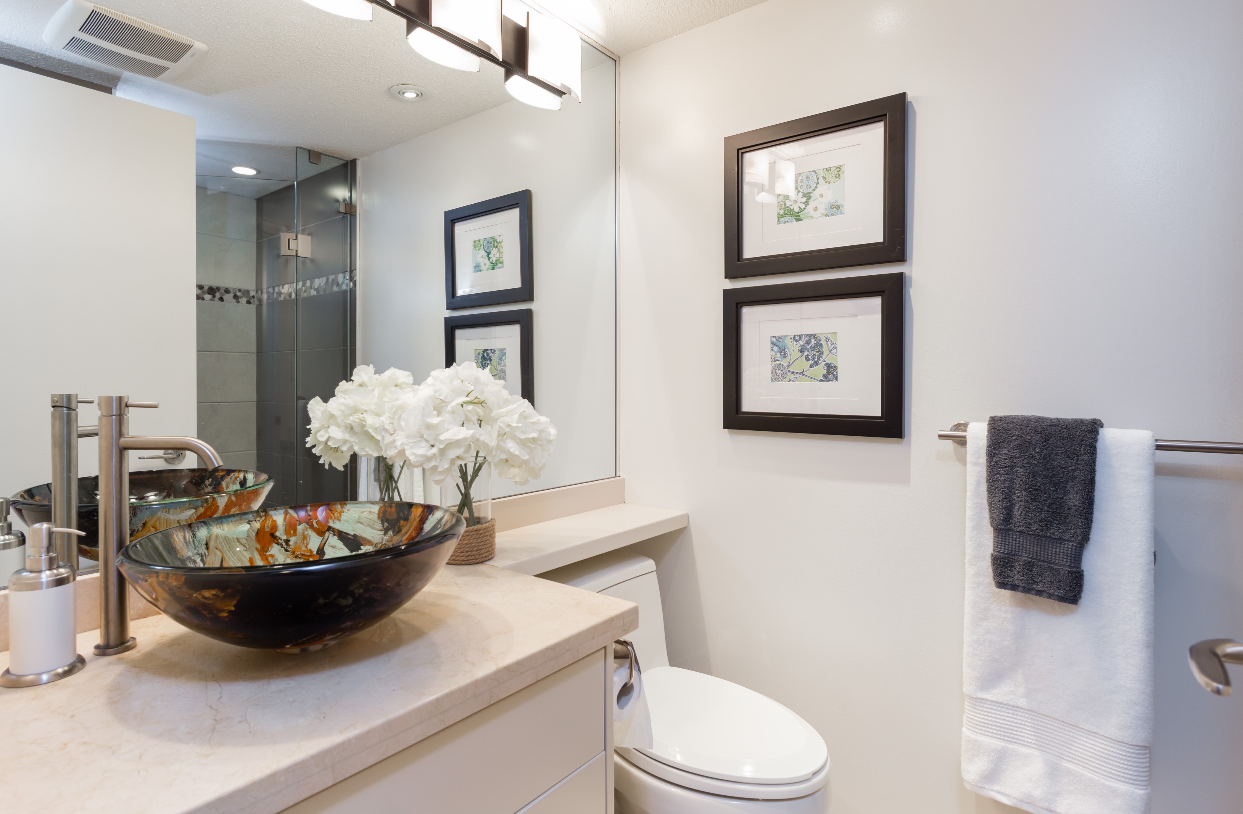 306 168 Chadwick Court, North Vancouver 31