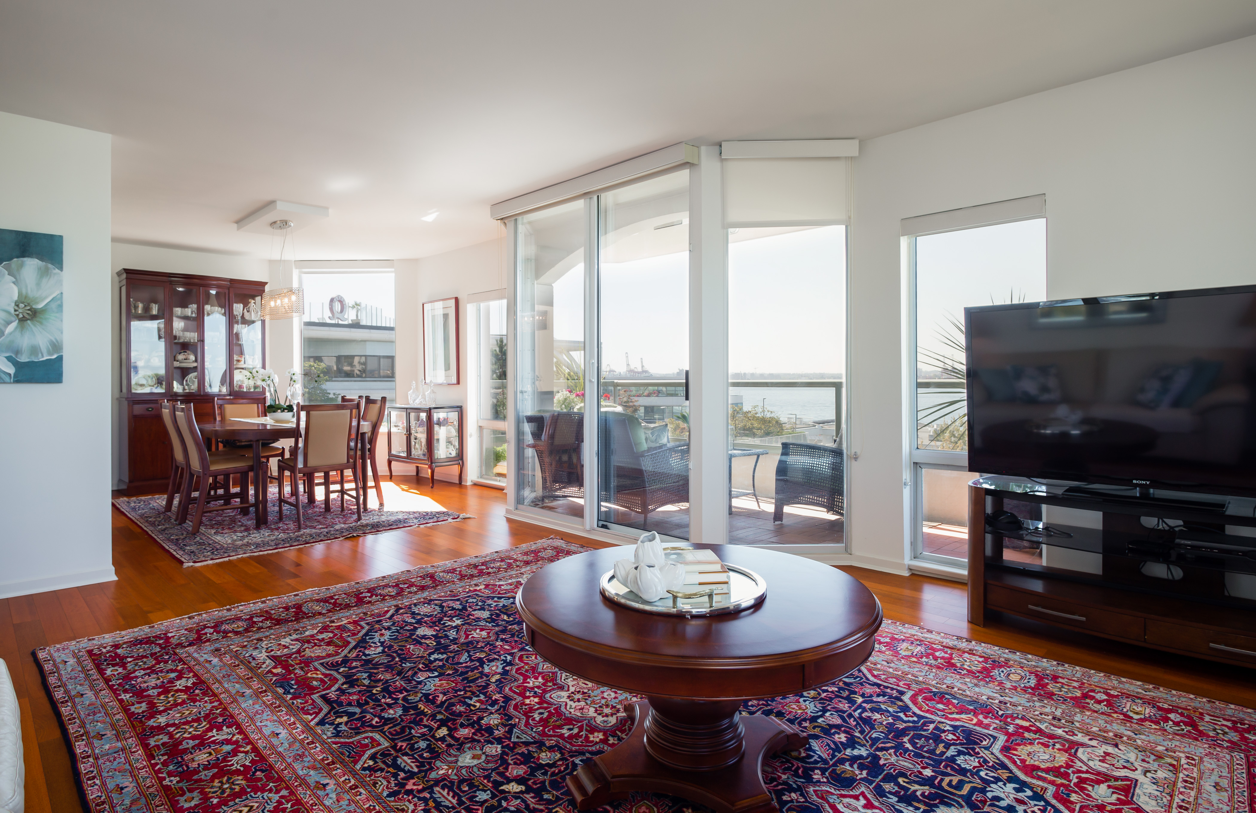 306 168 Chadwick Court, North Vancouver 10