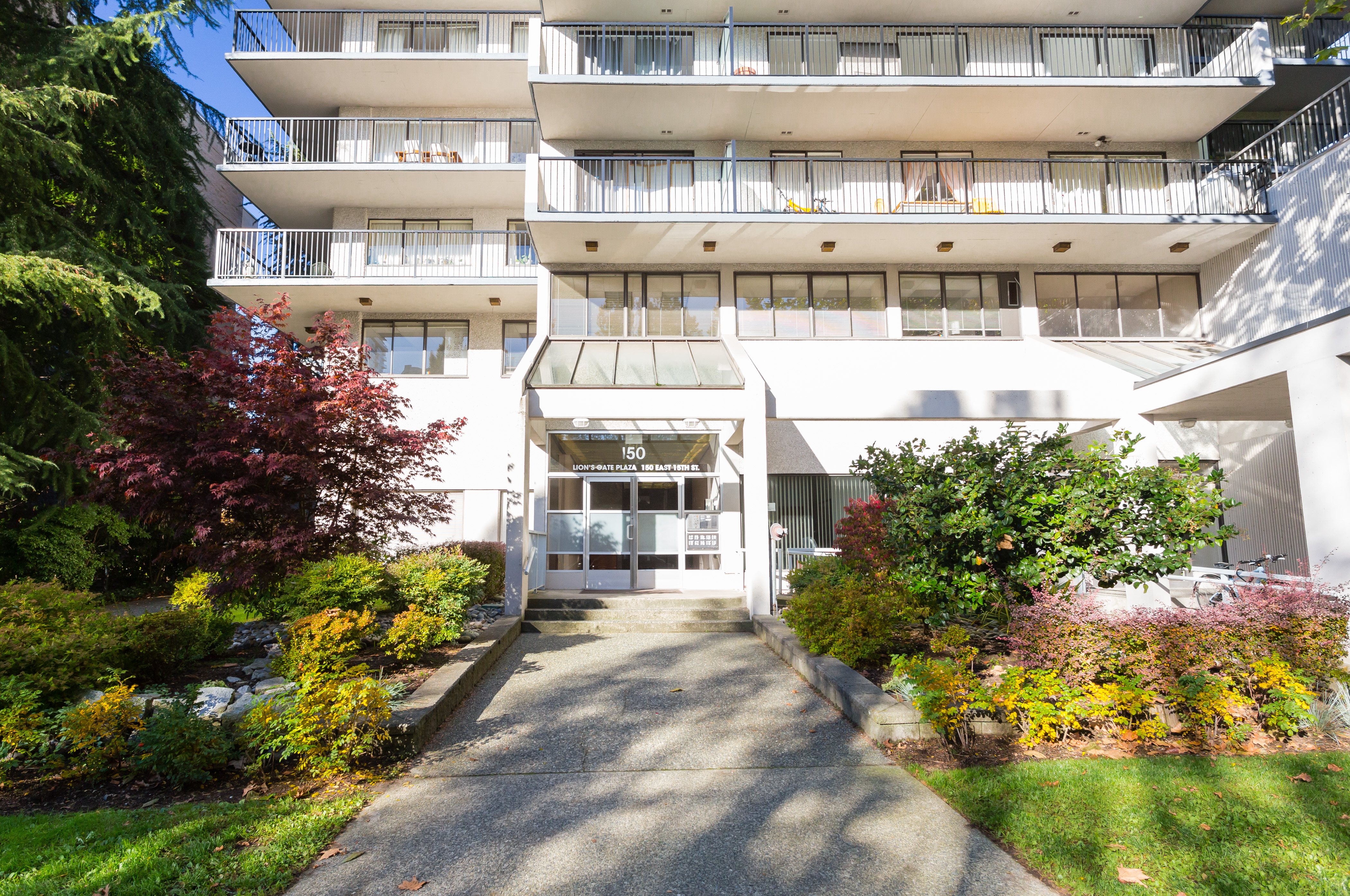 904 150 E 15th Street, North Vancouver 3