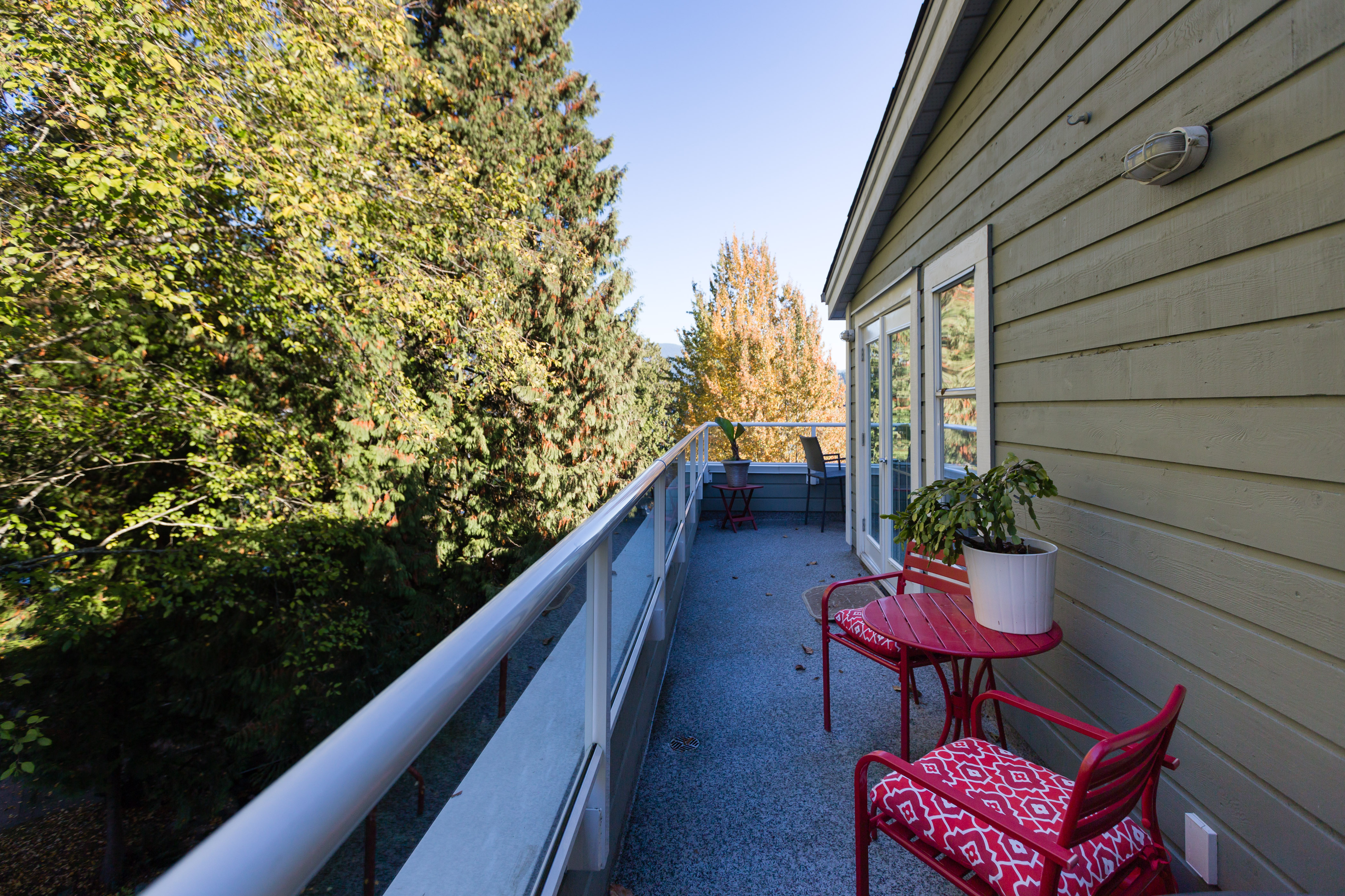 303-4390 Gallant Avenue, North Vancouver 4