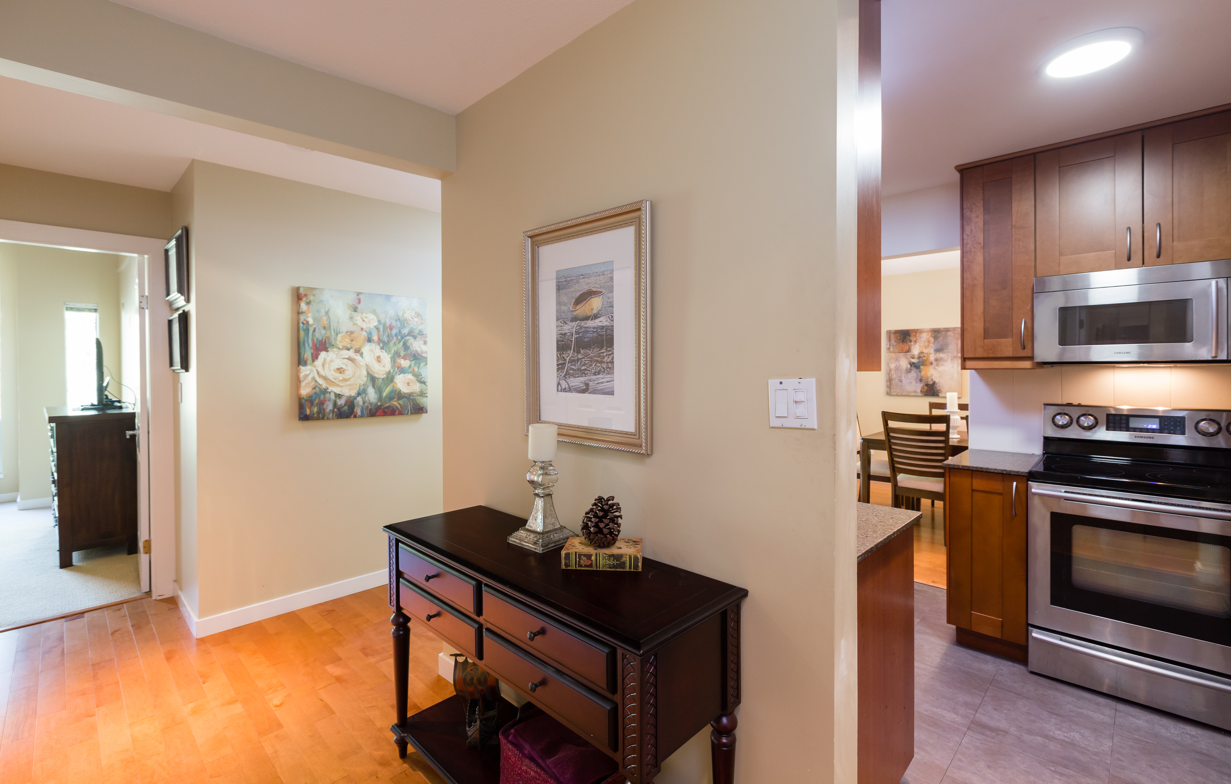 303-4390 Gallant Avenue, North Vancouver 16
