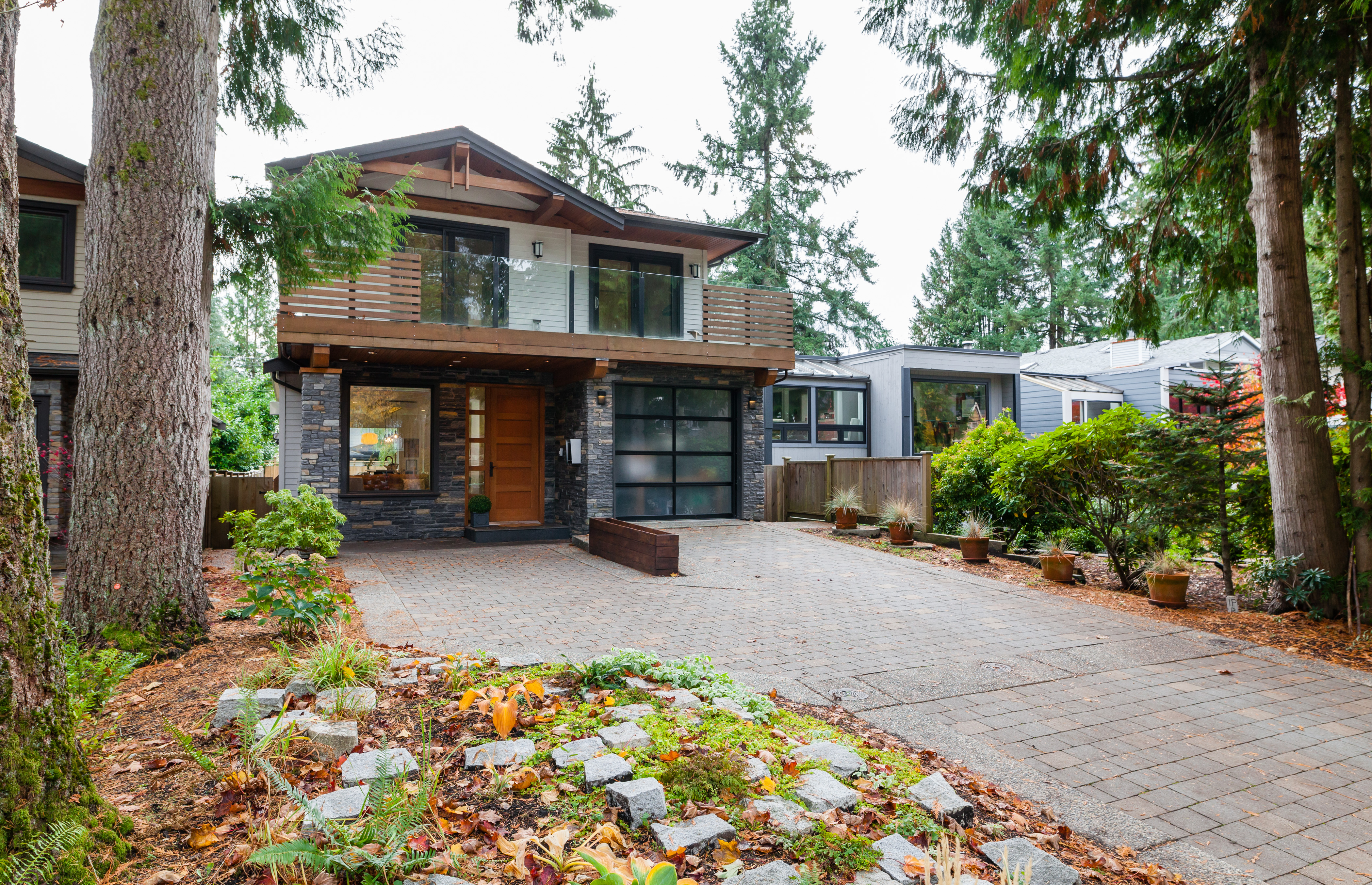 1079 Canyon Blvd, North Vancouver 5