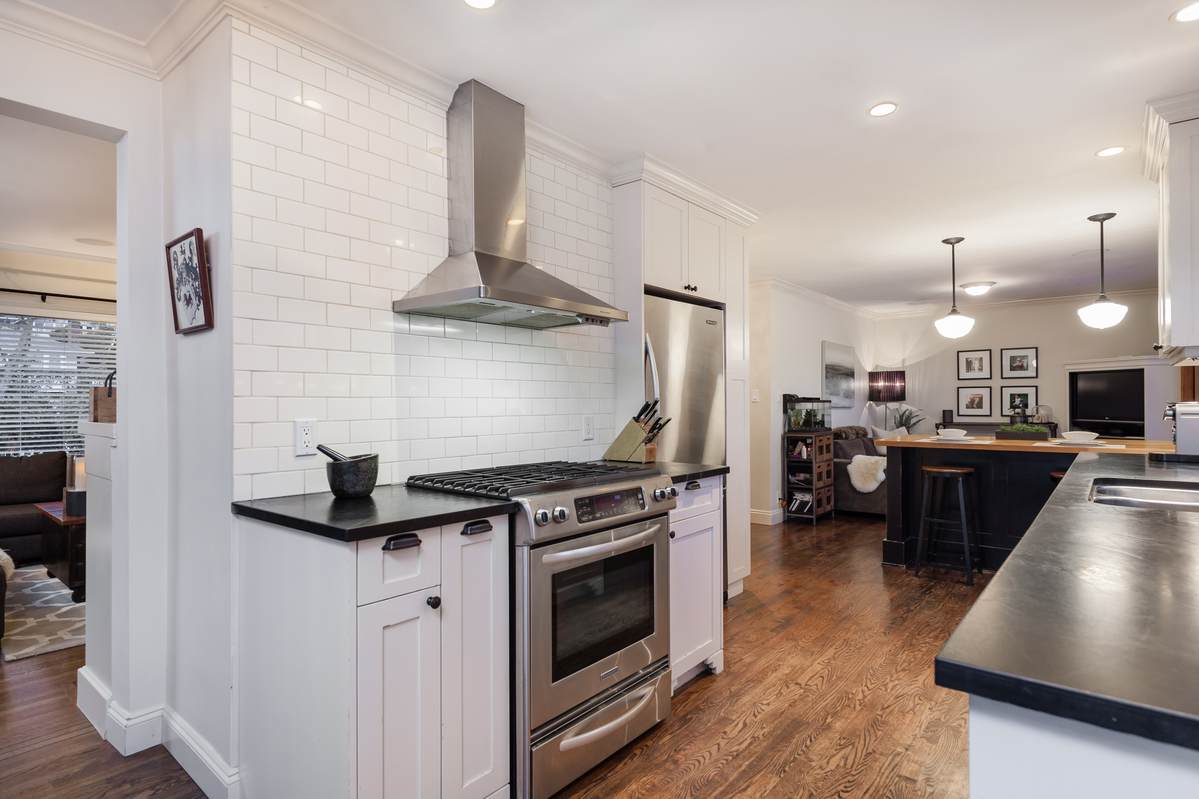 131 W St. James Road 10